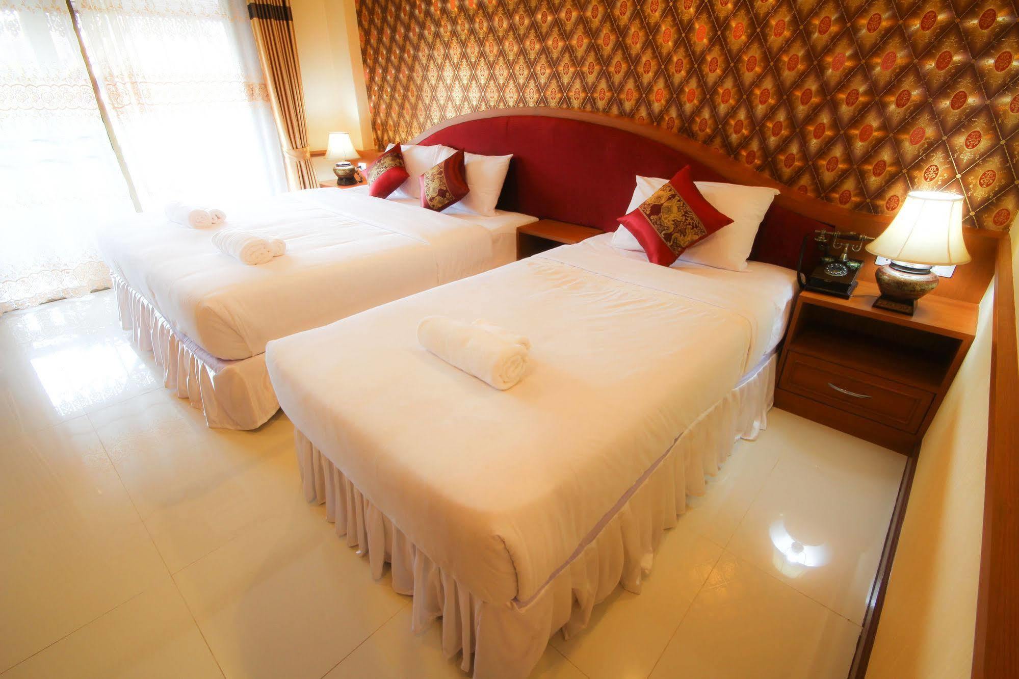 Phoothawee House Hotel Chiang Mai Exterior photo
