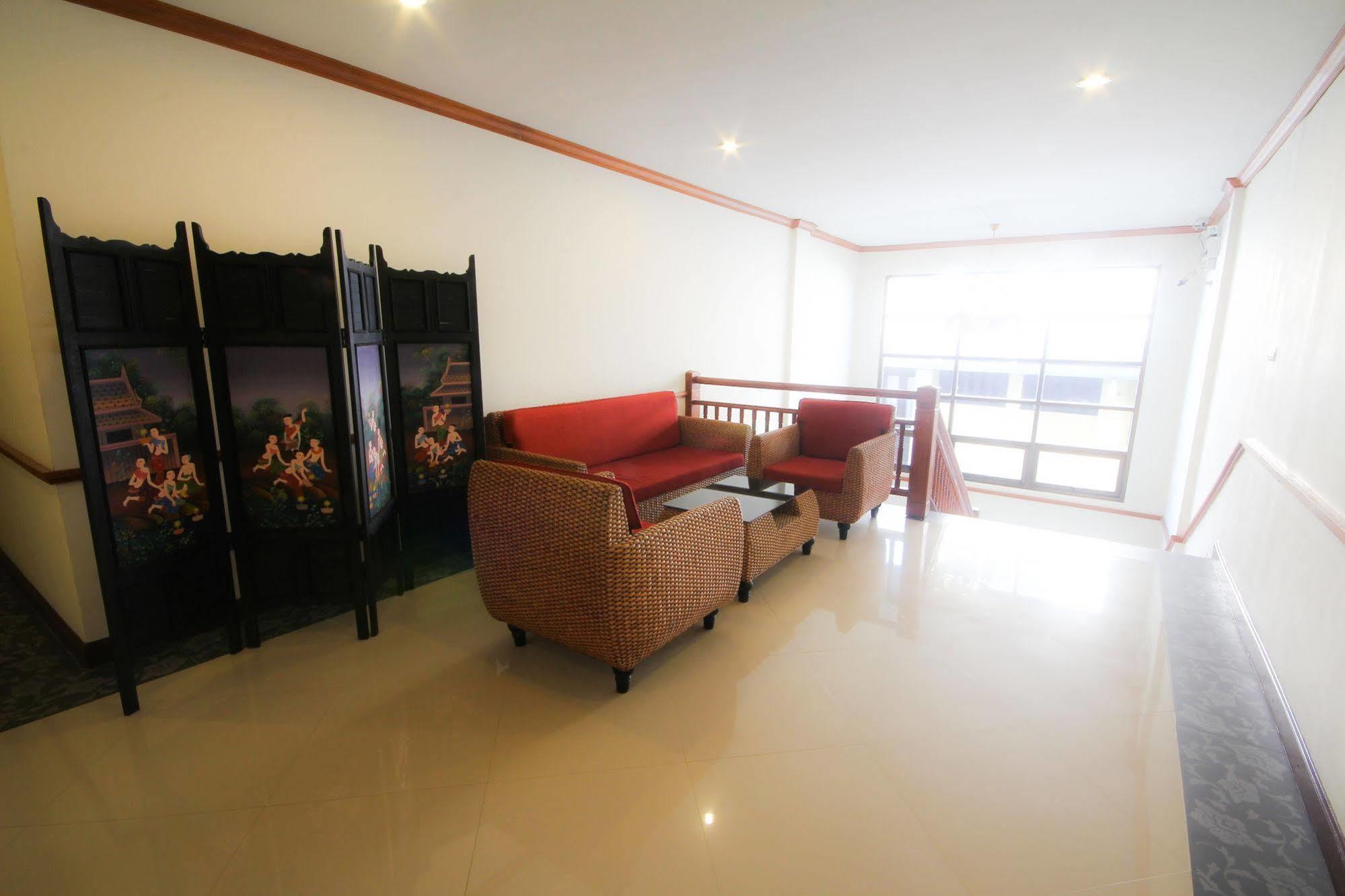 Phoothawee House Hotel Chiang Mai Exterior photo