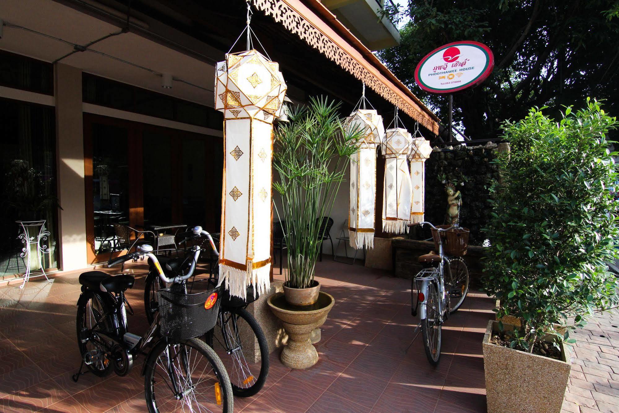 Phoothawee House Hotel Chiang Mai Exterior photo